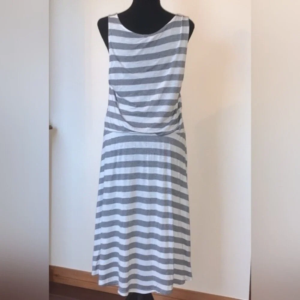 Gap Asymmetrical Sundress White/Dark Gray Size XS - Picture 3 of 10
